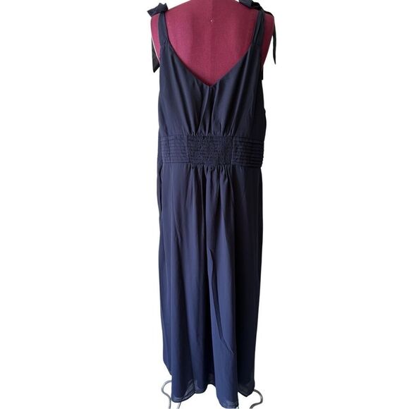NEW Hope & Ivy tie shoulder embroidered midi dress size 24 navy Blue Floral Slee - Picture 4 of 10